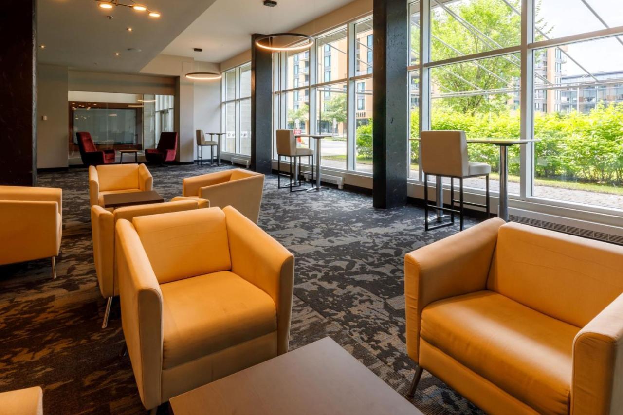 Four Points By Sheraton Levis Convention Centre Exteriör bild