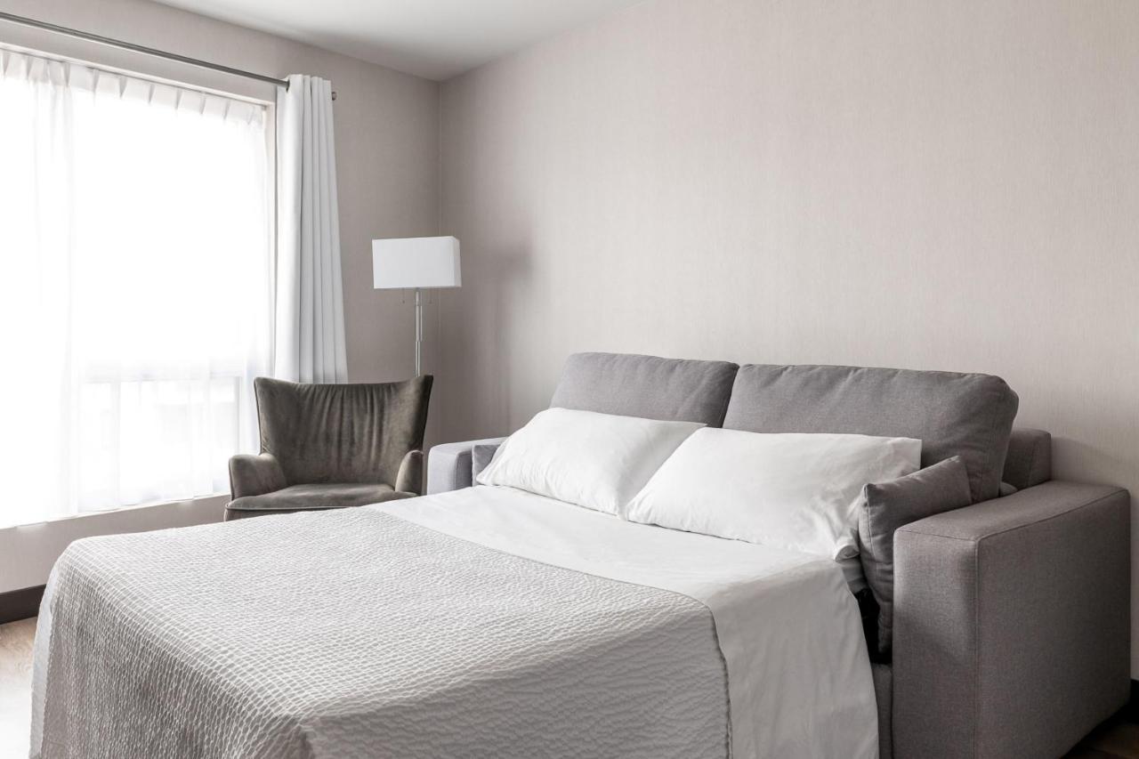 Four Points By Sheraton Levis Convention Centre Exteriör bild