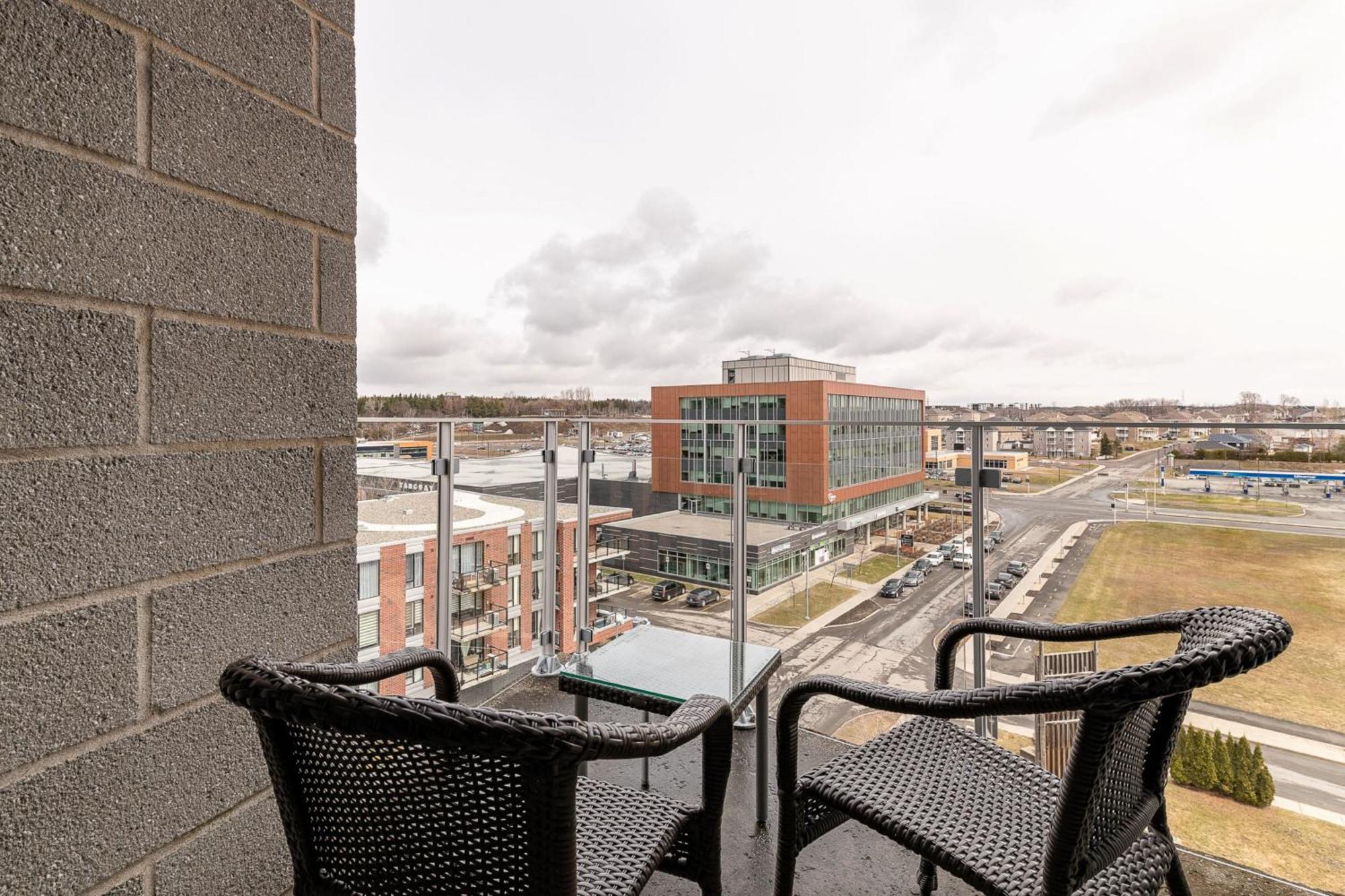 Four Points By Sheraton Levis Convention Centre Exteriör bild