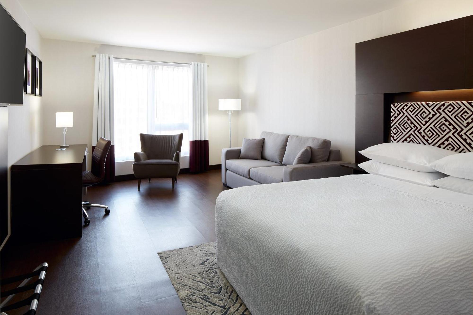 Four Points By Sheraton Levis Convention Centre Exteriör bild