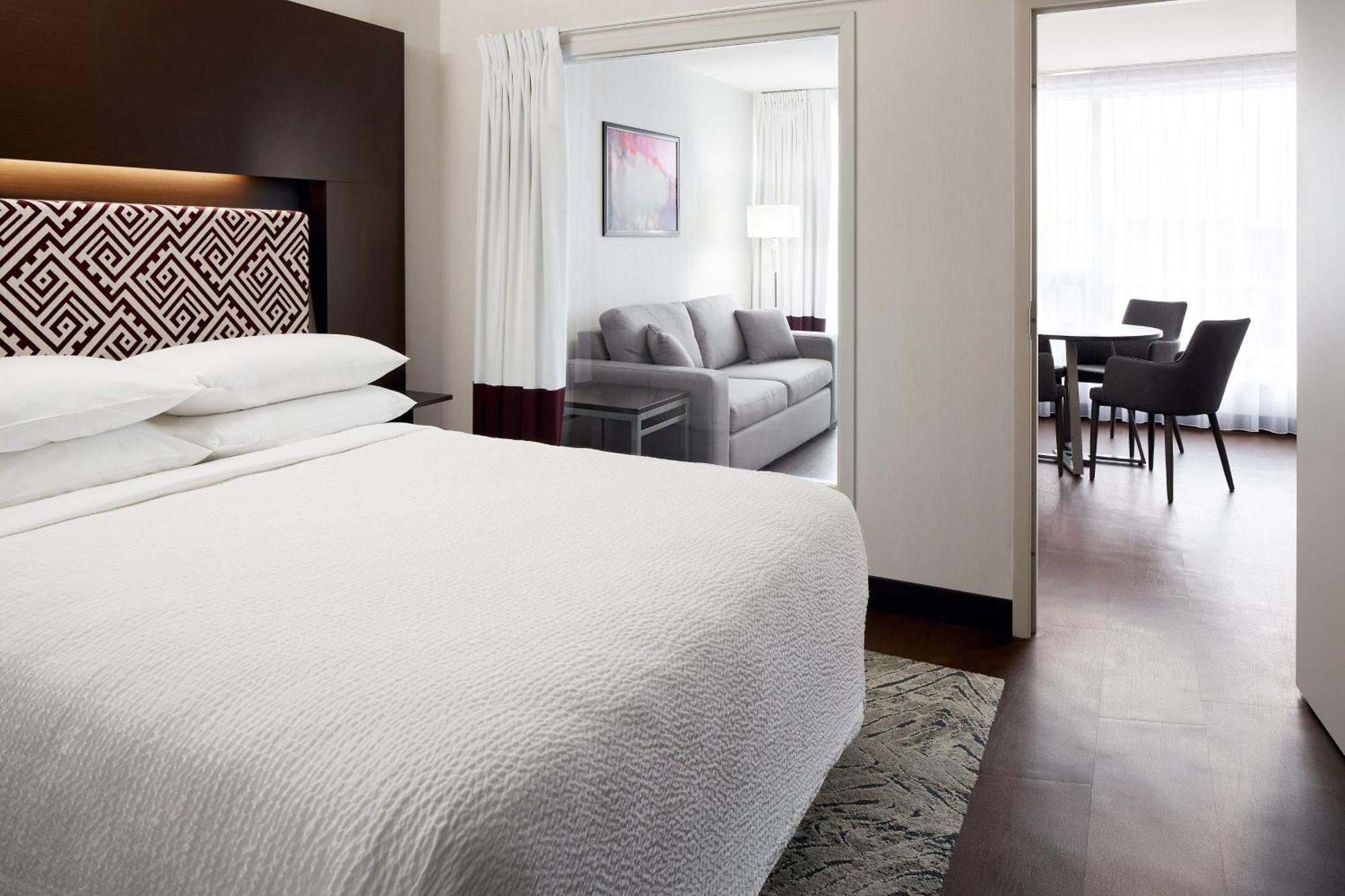 Four Points By Sheraton Levis Convention Centre Exteriör bild