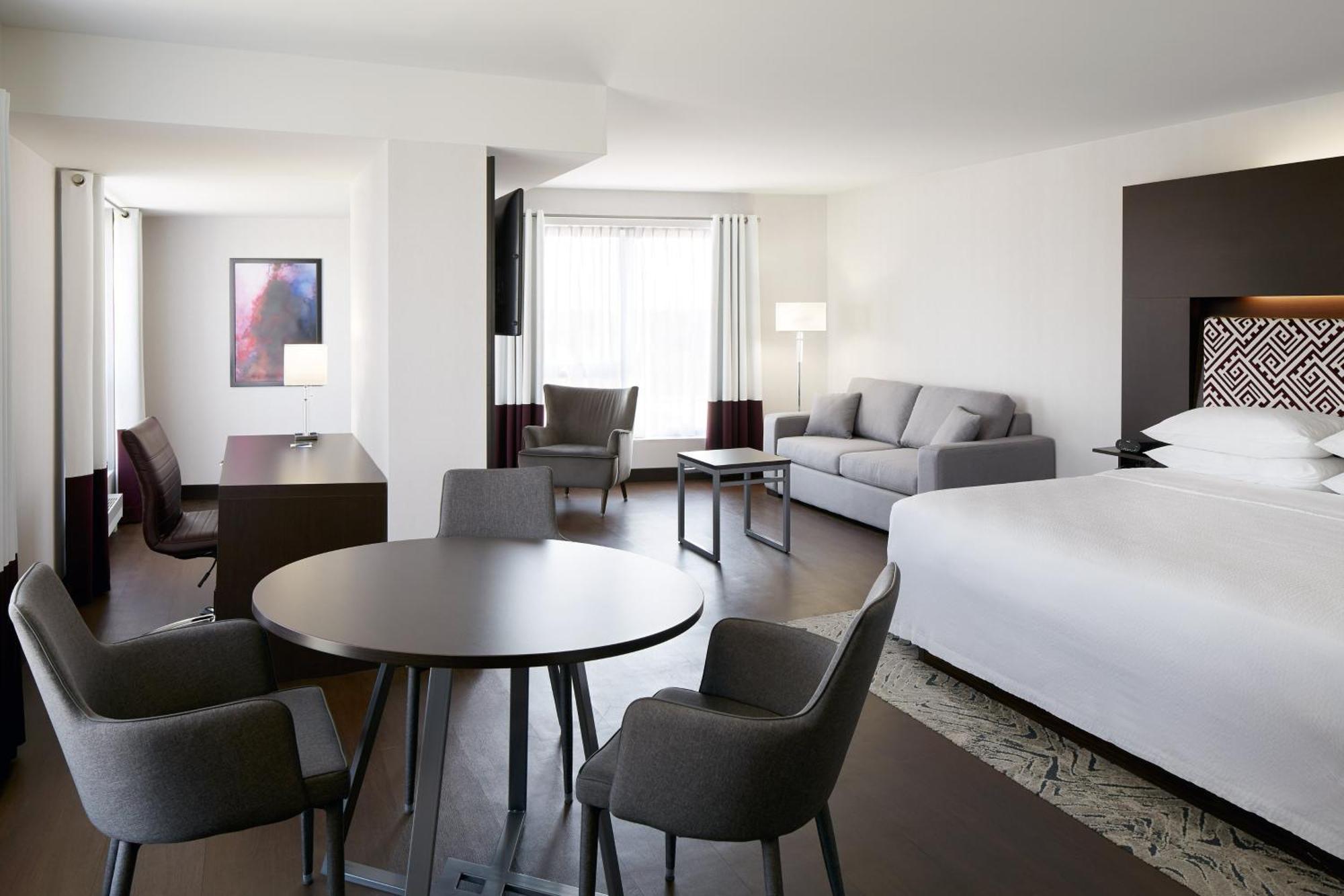 Four Points By Sheraton Levis Convention Centre Exteriör bild
